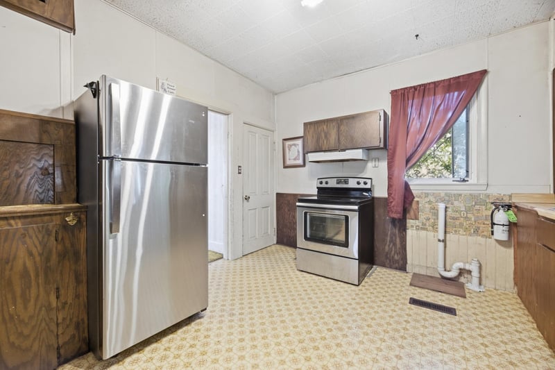 468 Main St, Winona, MN 55987