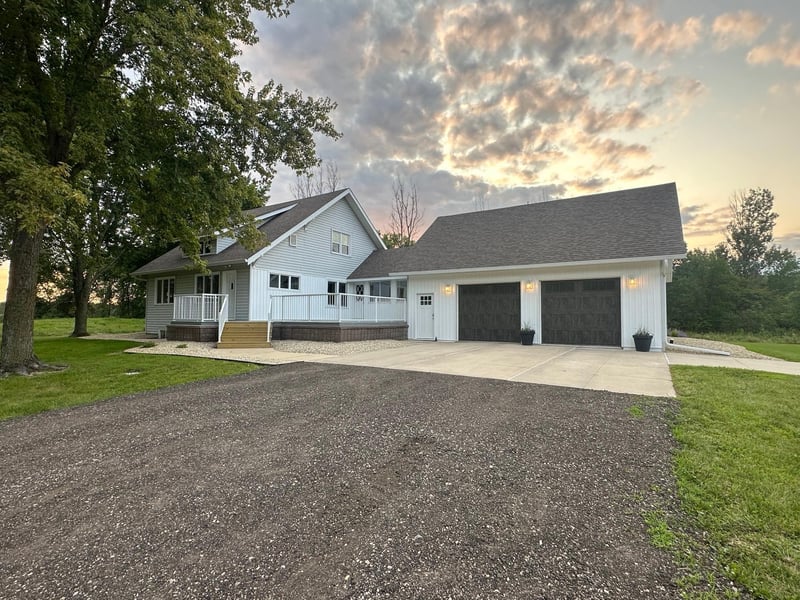 3306 11th St NE, Austin, MN 55912
