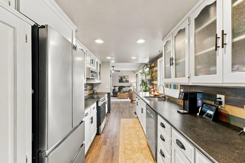 16497 Franklin Trl SE, Prior Lake, MN 55372