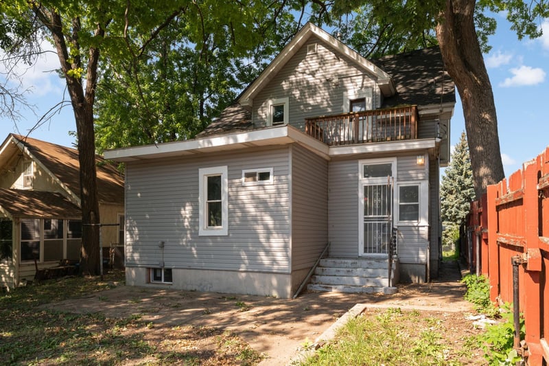 2630 Girard Ave N, Minneapolis, MN 55411