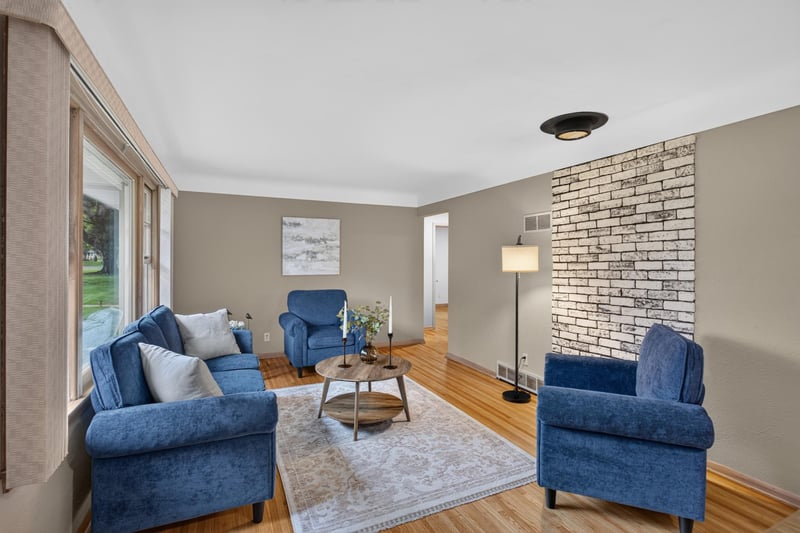 4413 Monroe St NE, Columbia Heights, MN 55421