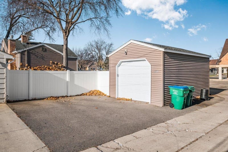 3029 Idaho Ave S, Saint Louis Park, MN 55426