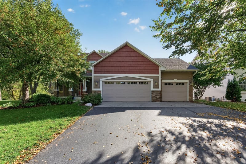 6612 Sherman Lake Rd, Lino Lakes, MN 55038