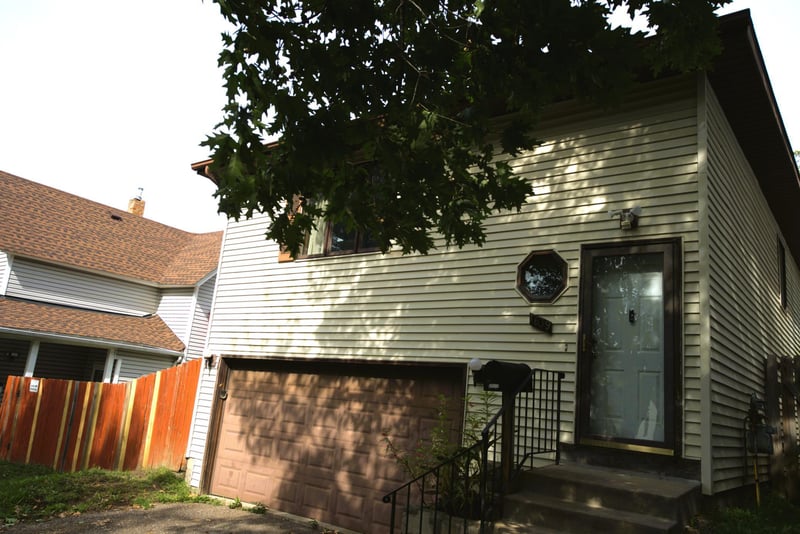 1639 4th St E, Saint Paul, MN 55106