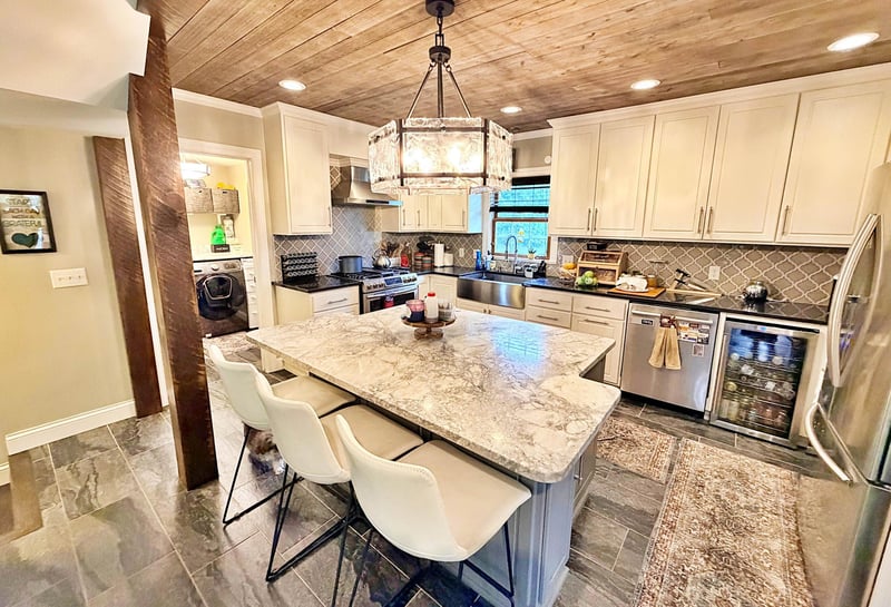 21 1st St SE, Aitkin, MN 56431