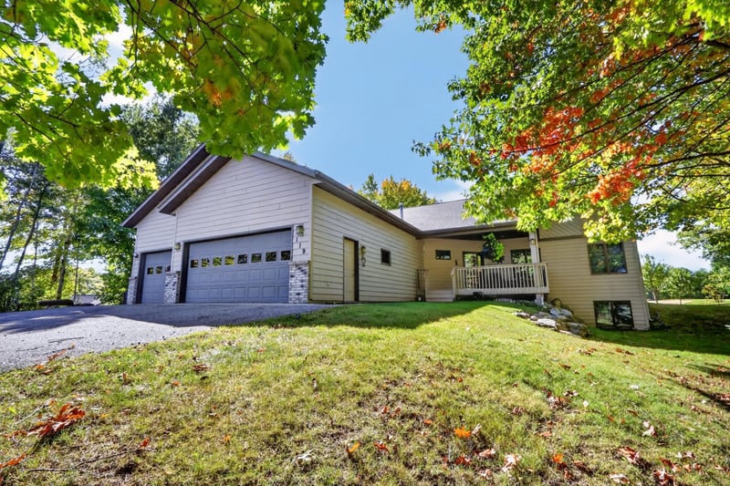 119 Eagle Dr, Coleraine, MN 55722