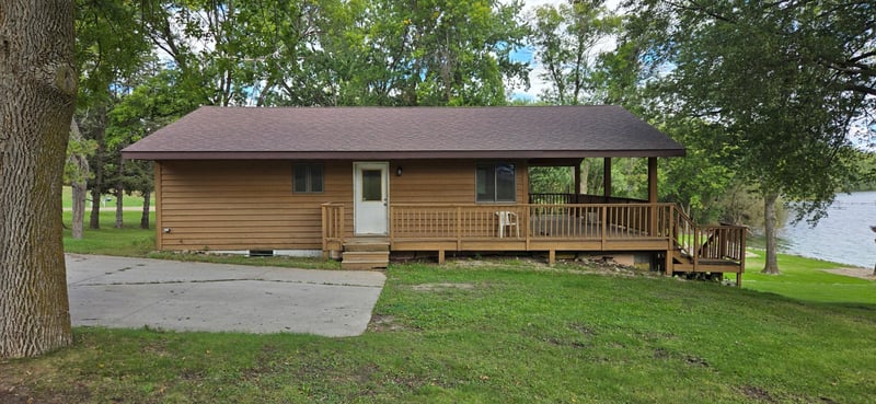 2486 Oliver Ave SW, Cokato, MN 55321