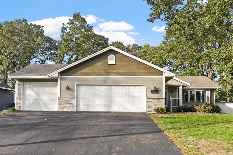 6008 114th Ln N, Champlin, MN 55316