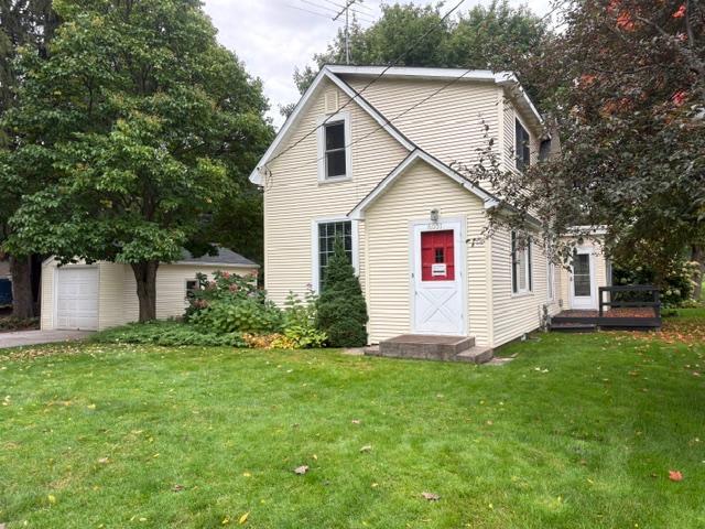 6051 Upper 46th St N, Oakdale, MN 55128