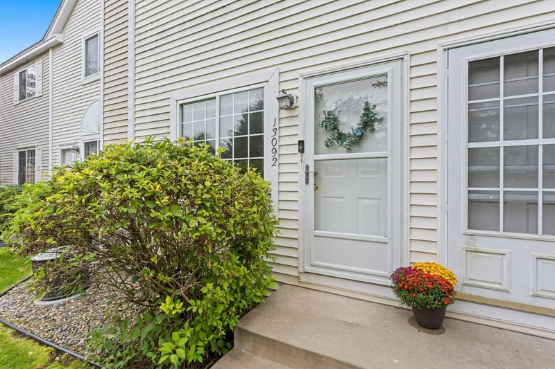 13092 Murdock Ter, Eden Prairie, MN 55347