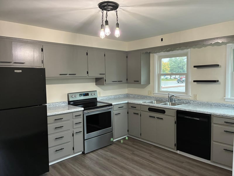301 W Broadway, Little Falls, MN 56345