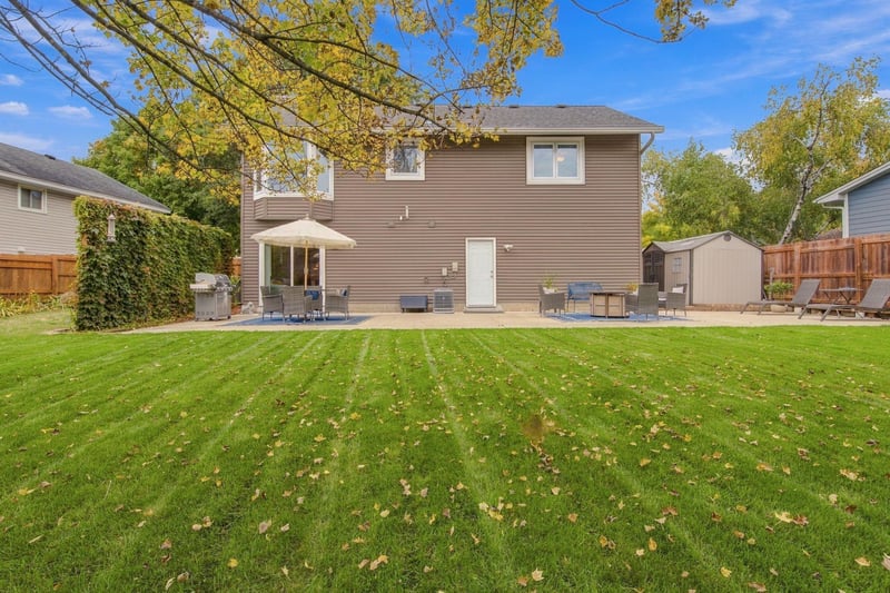 6625 Harlan Dr, Eden Prairie, MN 55346