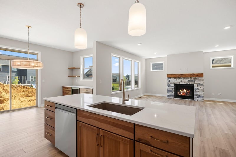 17924 Headwaters Dr, Lakeville, MN 55044