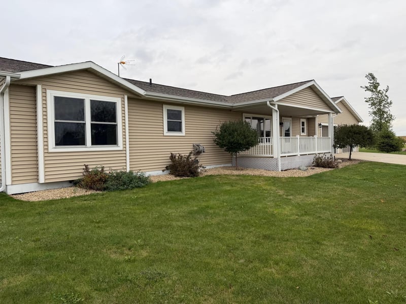 101 8th St S, Hoffman, MN 56339