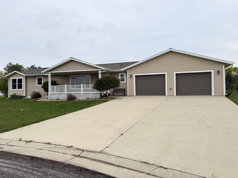 101 8th St S, Hoffman, MN 56339