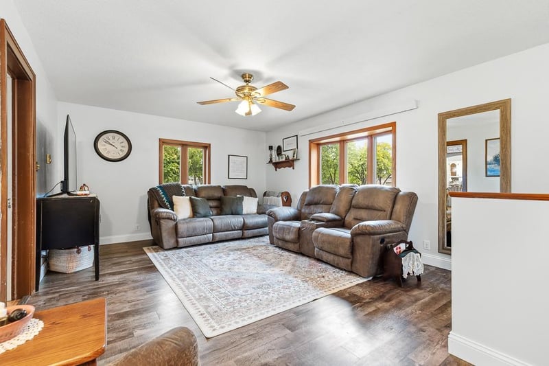 312 7th St W, Canby, MN 56220
