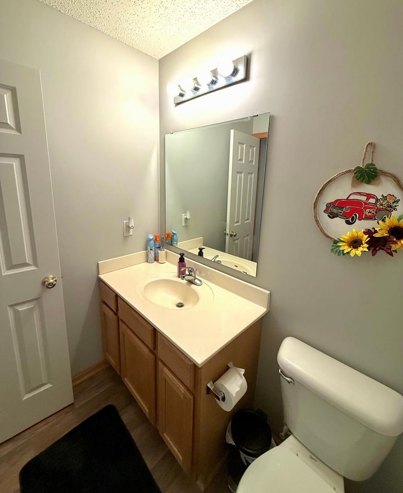 6142 Maclynn Ave NE, Otsego, MN 55301