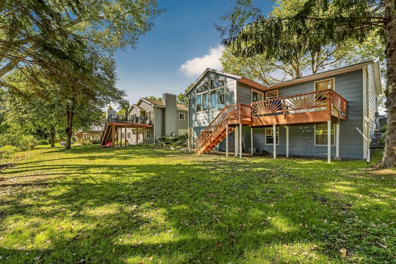422 Chalet Dr NW, Rochester, MN 55901