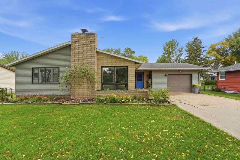 804 Cardinal Ln SW, Alexandria, MN 56308