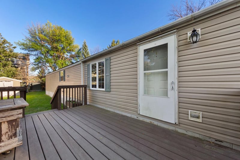 605 E Shakespeare Ave E, Mankato, MN 56001