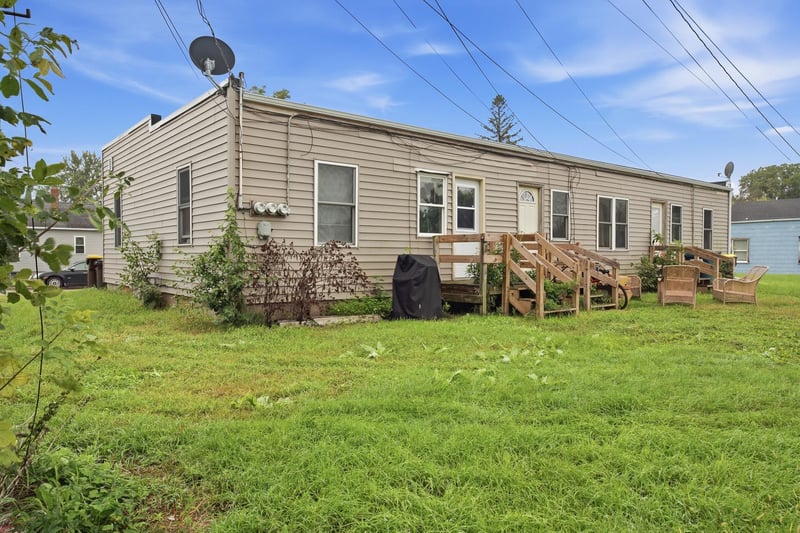 407 E 6th St, Fairmont, MN 56031
