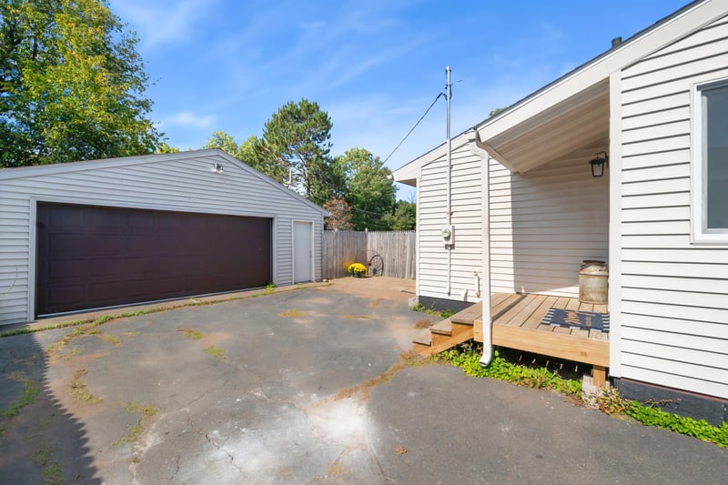 607 24th St, Cloquet, MN 55720