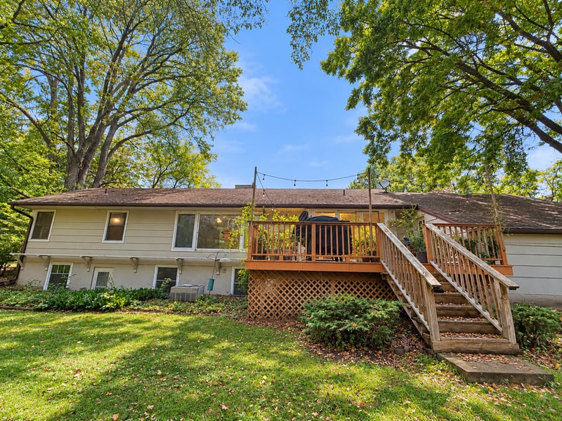 2405 W Old Shakopee Rd, Bloomington, MN 55431