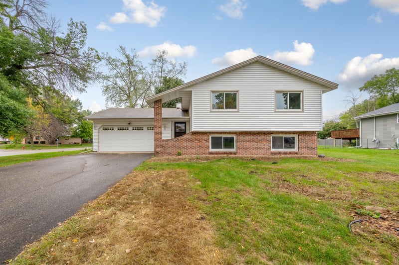 8101 Ewing Ave N, Brooklyn Park, MN 55443