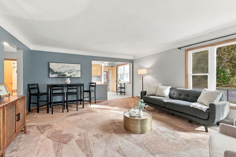 1114 Harmon Ave, West Saint Paul, MN 55118