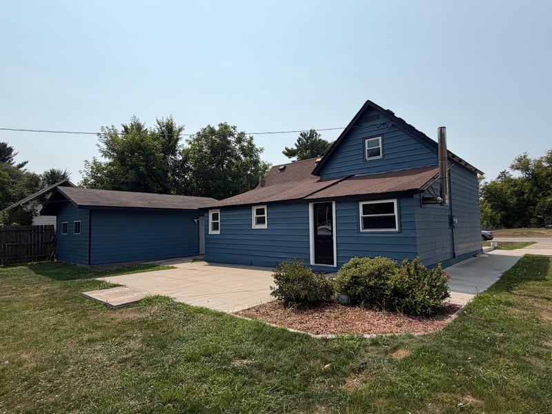 318 Grove St N, Mora, MN 55051
