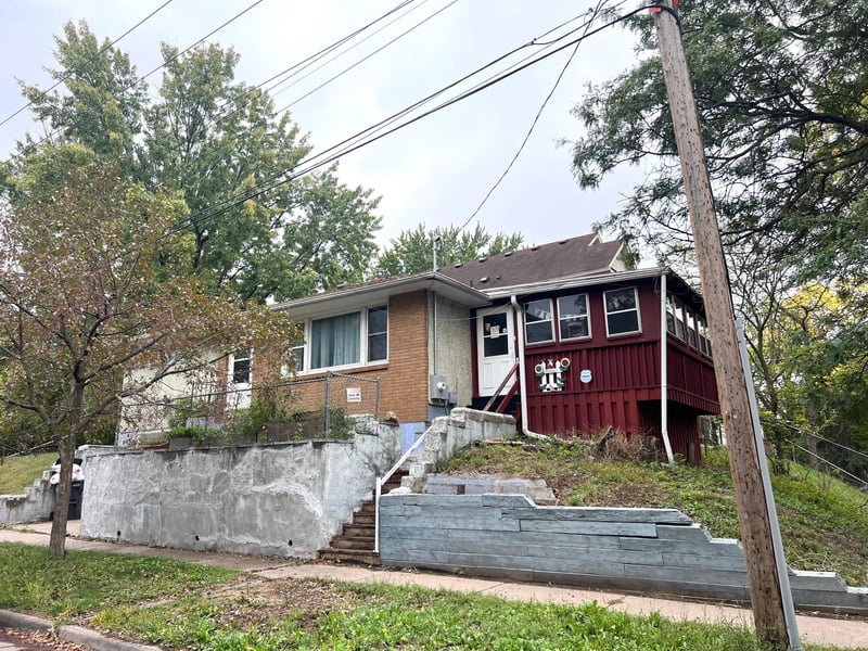 215 Maple St, Saint Paul, MN 55106