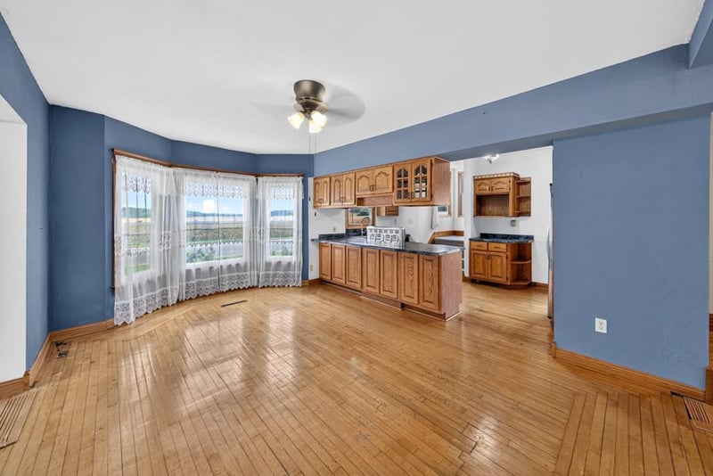 45 4th Ave SW, Elgin, MN 55932
