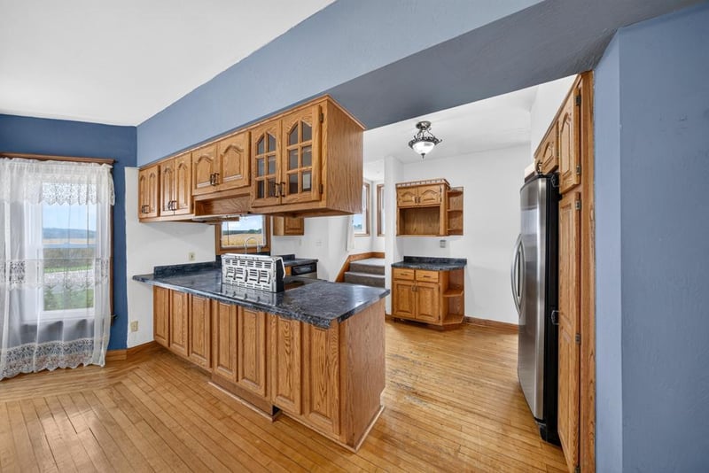 45 4th Ave SW, Elgin, MN 55932