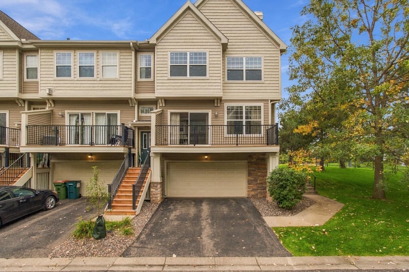 2401 121st Cir NE #L, Blaine, MN 55449