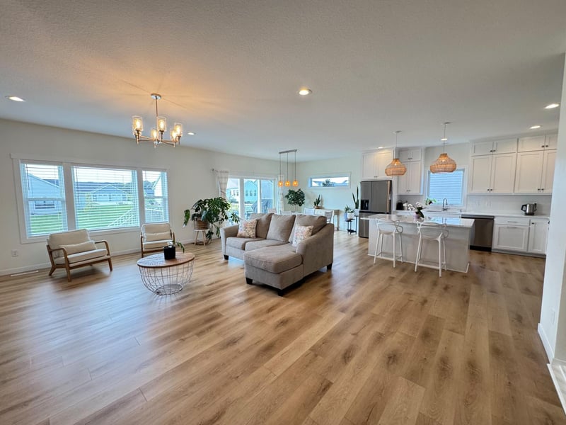 1807 Raymond Dr, North Mankato, MN 56003