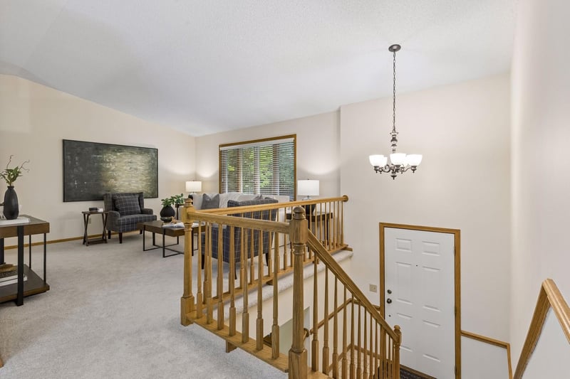 8711 Goldenrod Ln N, Maple Grove, MN 55369