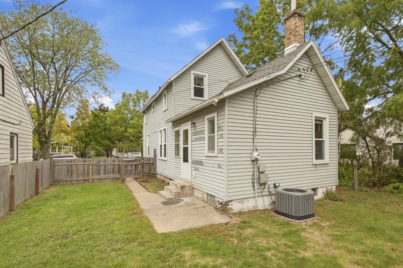 832 15th Ave S, Saint Cloud, MN 56301