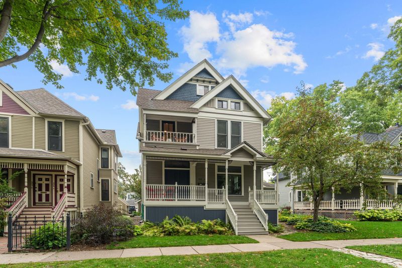 408 Laurel Ave #2, Saint Paul, MN 55102