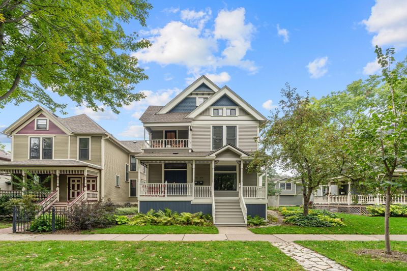408 Laurel Ave #2, Saint Paul, MN 55102
