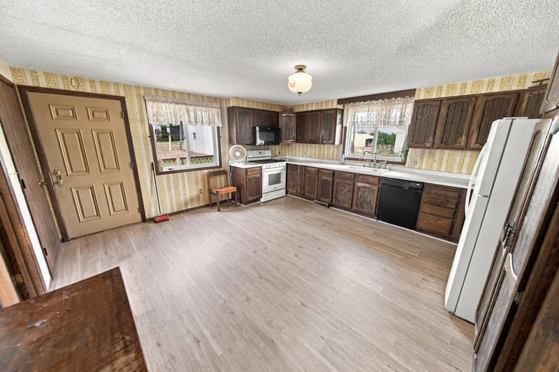 16833 351st Ave, Harmony, MN 55939
