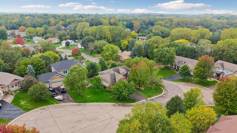 12844 Garrett Ct, Apple Valley, MN 55124