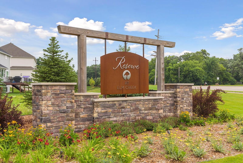 10580 Three Oaks Ln, Champlin, MN 55316