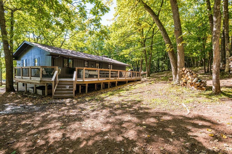 2413 20th Ave, Two Harbors, MN 55616