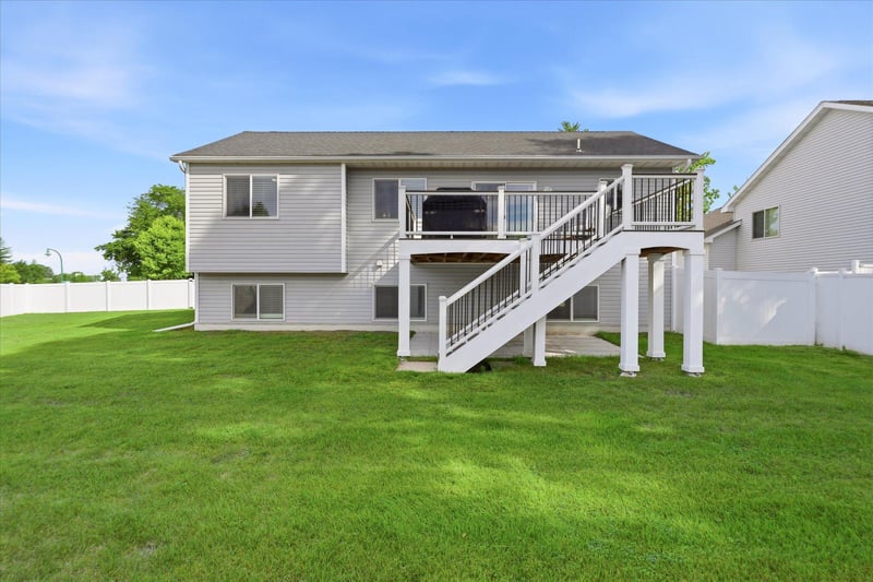 5209 49th Ave N, Crystal, MN 55429