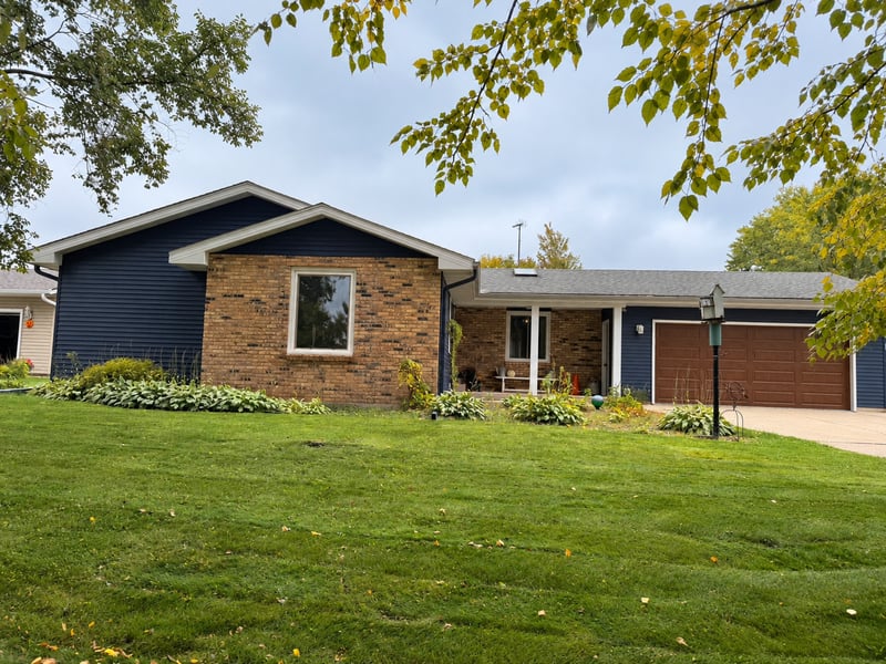 350 13th St SW, Owatonna, MN 55060
