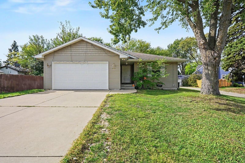 1550 41st Ave NE, Columbia Heights, MN 55421