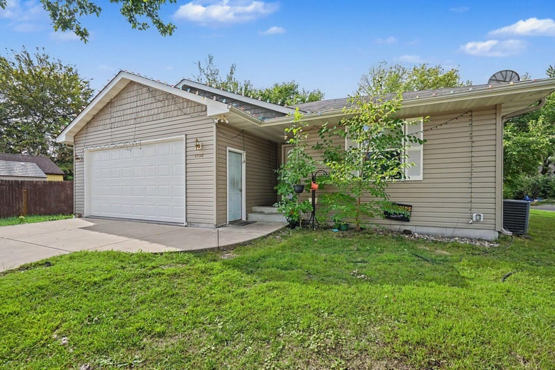 1550 41st Ave NE, Columbia Heights, MN 55421