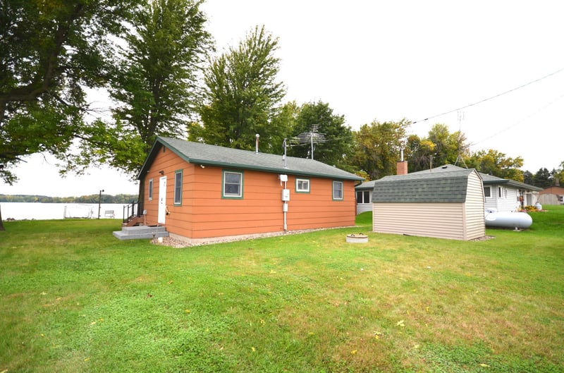 17075 Dickenson Ln, Waterville, MN 56096