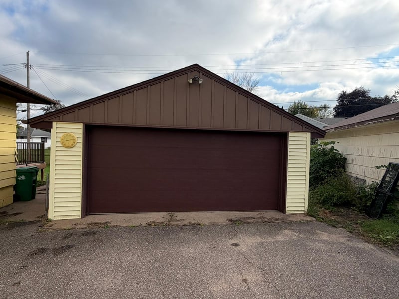 124 Gibraltar Rd, Fridley, MN 55421