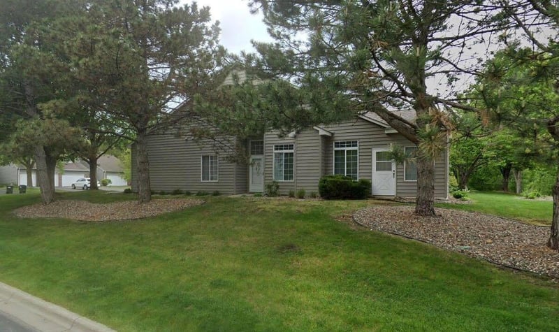 2488 Lockwood Dr #10, Mendota Heights, MN 55120